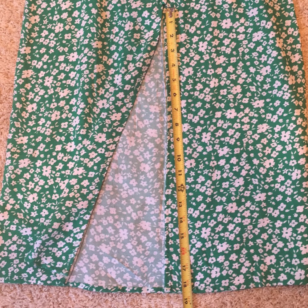 Dress - Picture 8 of 8